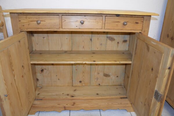 Anrichte 1502 – Bild 3
