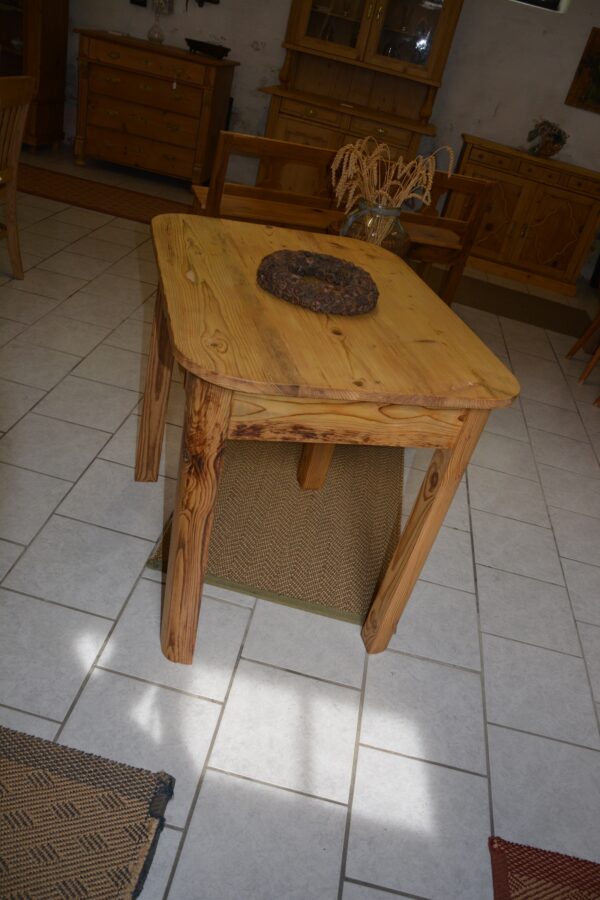 Tisch 1532 – Bild 2