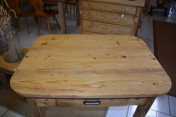 Tisch 1532 – Bild 4
