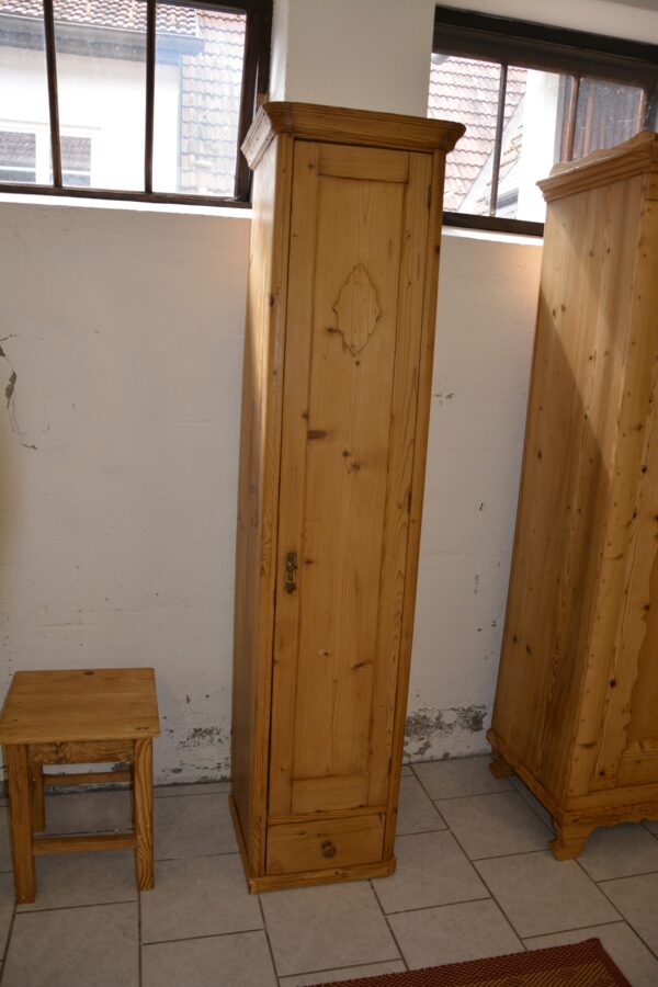 Schrank 1533
