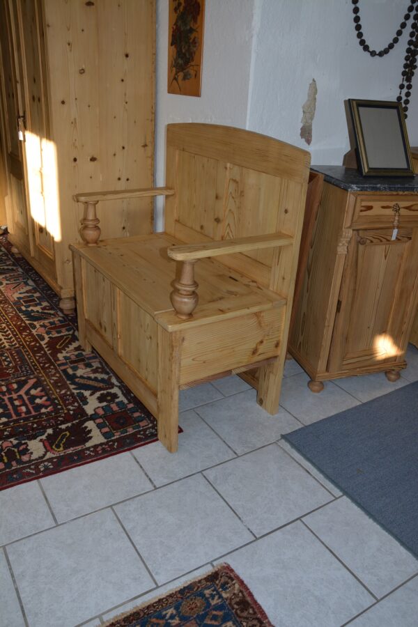 Truhenbank 1546 – Bild 2