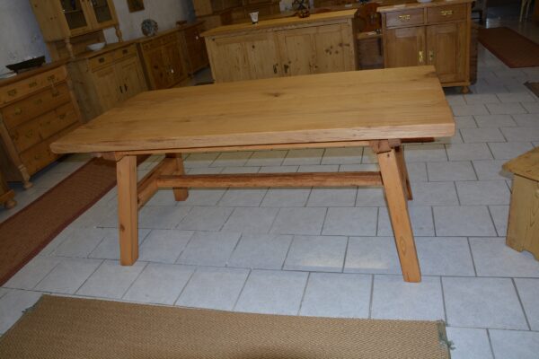 Tisch 1614
