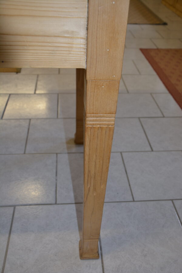 Tisch 1635 – Bild 4