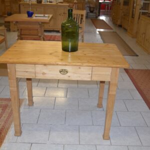Tisch 1635