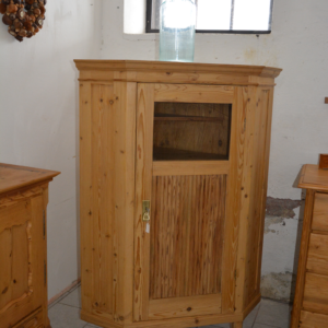 Eckschrank 1664