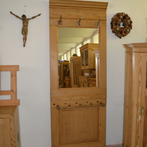 Garderobenwand 1692