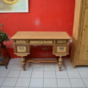 Schreibtisch 1708